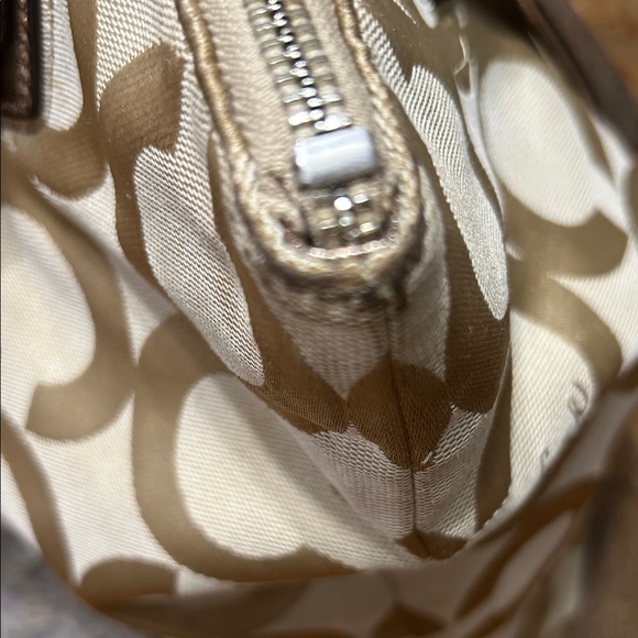 Coach Poppy beige and Metallic Shoulder Bag - Picture 6 of 11